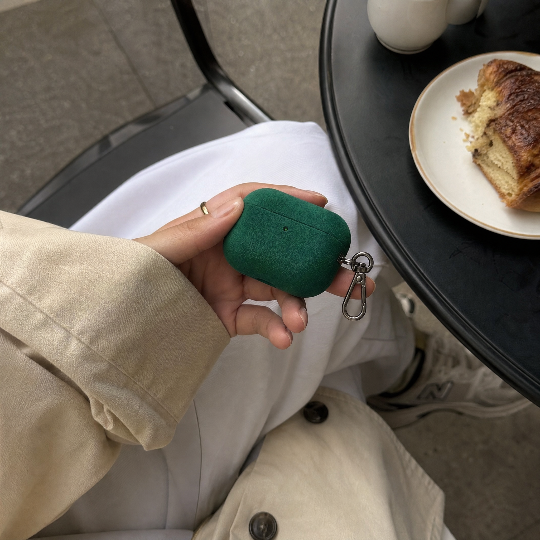 Emerald Leather AirPods Case