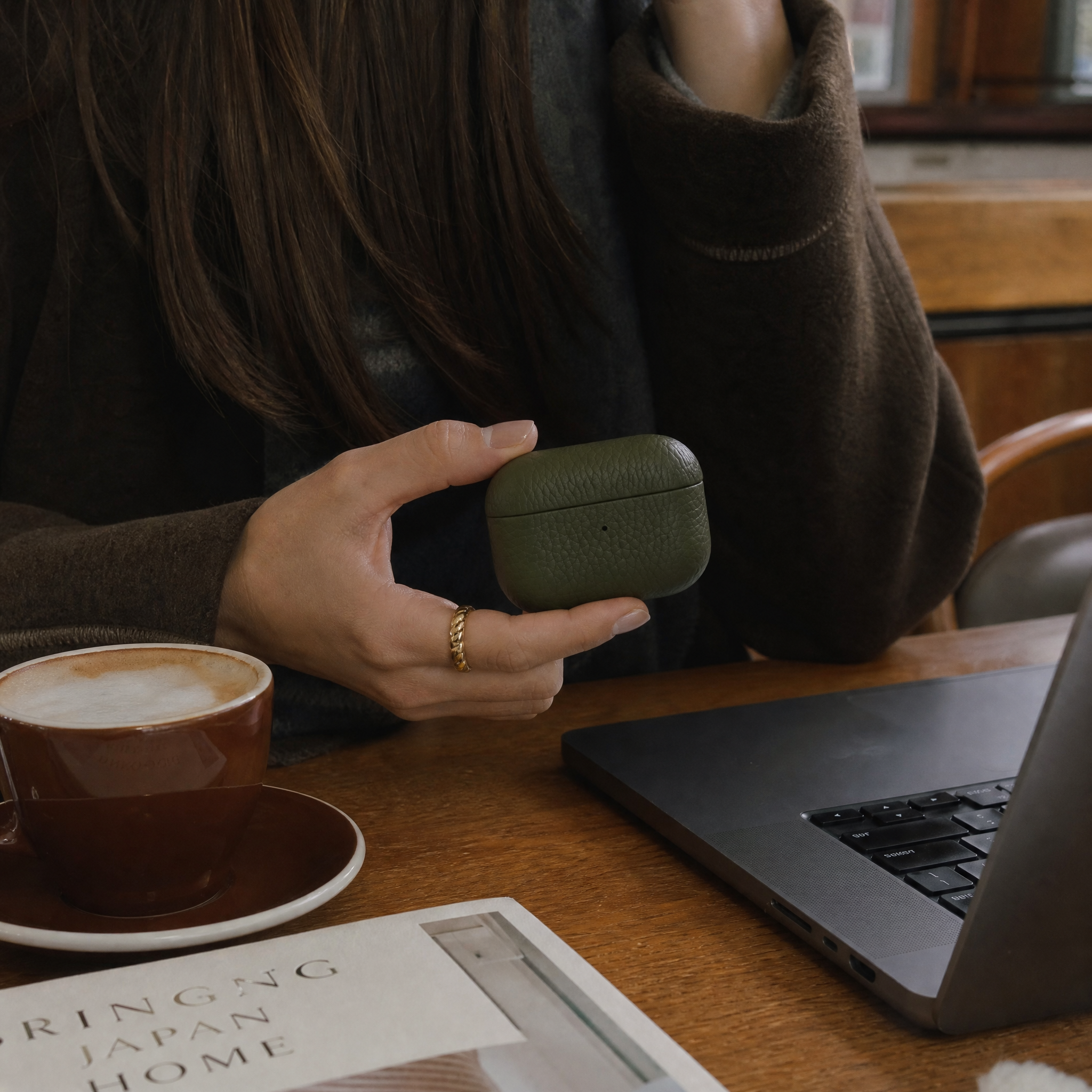 Atelier Leather* AirPods Case
